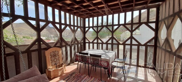 Casa Jen: Detached Character House for Sale in Oria, Almería