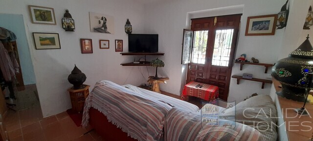 Casa Jen: Detached Character House for Sale in Oria, Almería