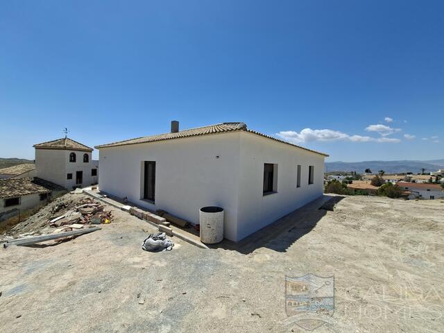 Casa King of the Castle: Resale Villa for Sale in Partaloa, Almería