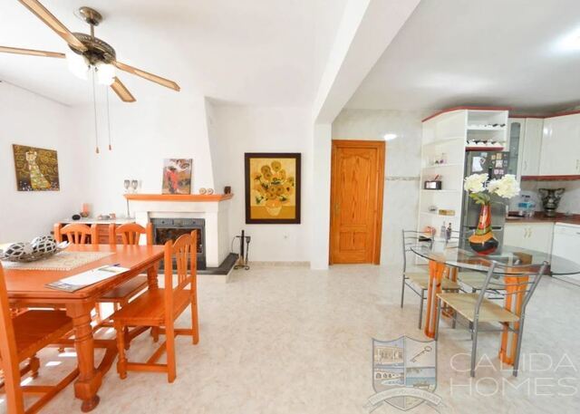 Casa Lindo: Detached Character House for Sale in Albox, Almería