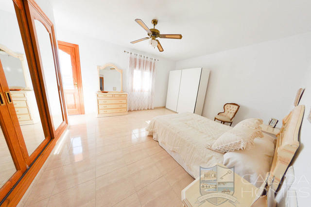 Casa Lindo: Detached Character House for Sale in Albox, Almería