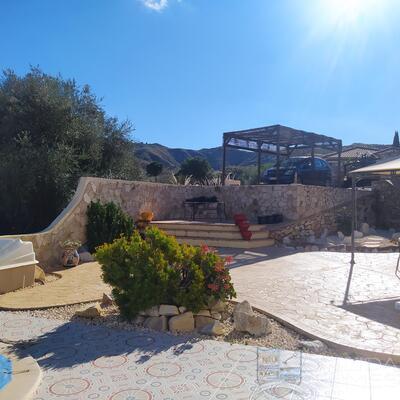 Casa Maggie: Resale Villa in Arboleas, Almería