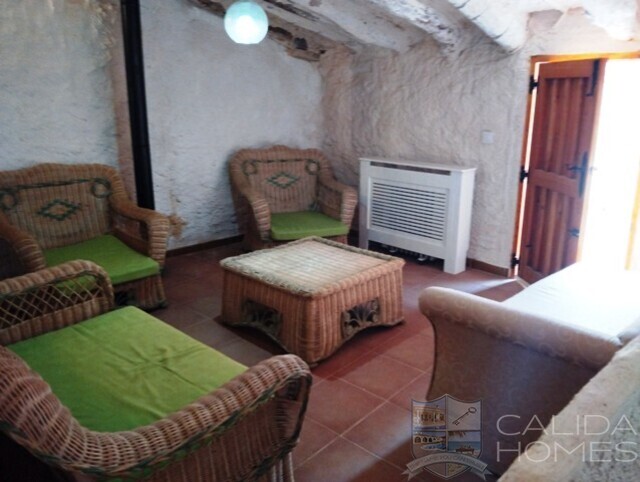 Casa Mo: Village or Town House for Sale in Cantoria, Almería