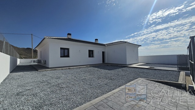 Casa Moderna : Off Plan Villa for Sale in Arboleas, Almería