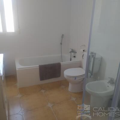 Casa Montana: Resale Villa in Oria, Almería