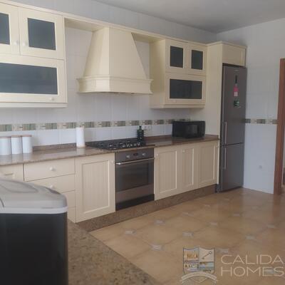 Casa Montana: Resale Villa in Oria, Almería