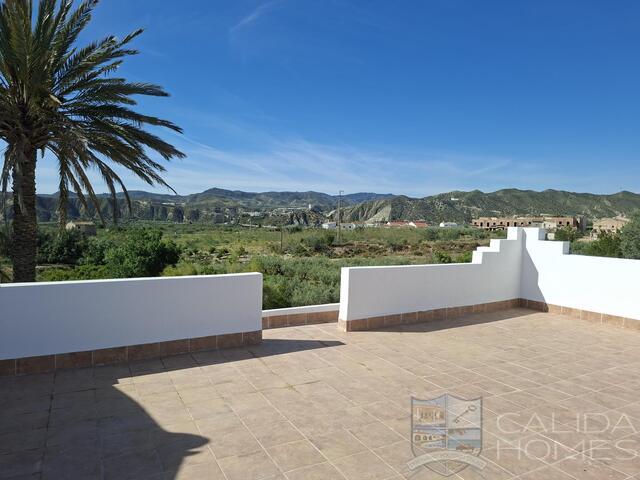 Casa Nueva: Village or Town House for Sale in La Alfoquia, Almería