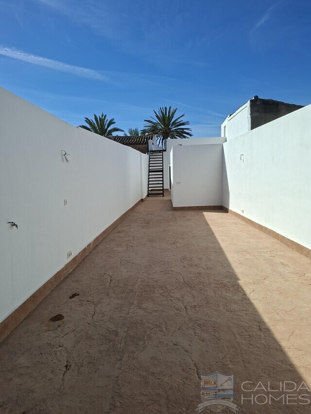 Casa Nueva: Village or Town House for Sale in La Alfoquia, Almería