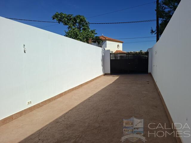 Casa Nueva: Village or Town House for Sale in La Alfoquia, Almería