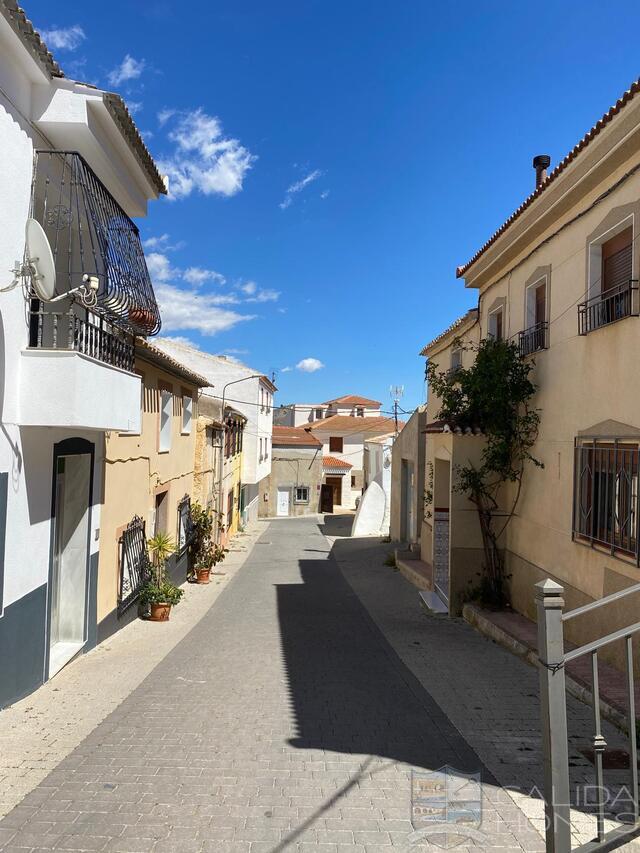Casa Oria: Village or Town House for Sale in Oria, Almería