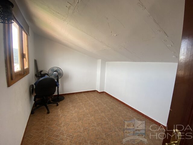 Casa Pedro: Village or Town House for Sale in Purchena, Almería