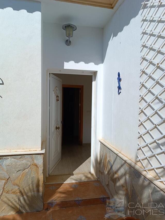 Casa Penelope : Resale Villa for Sale in Partaloa, Almería