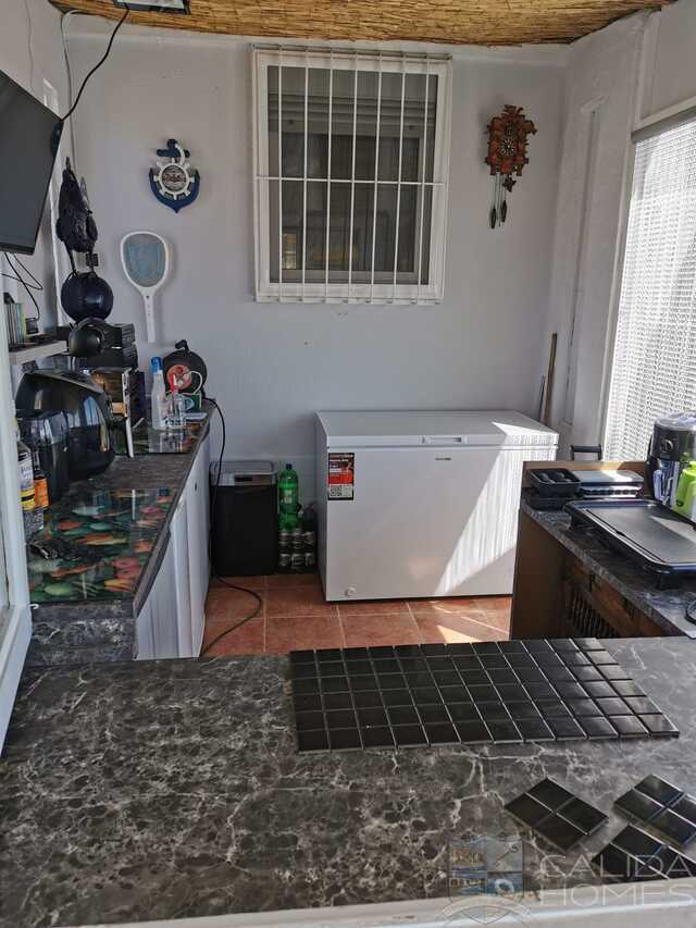 Chalet Piedra: Detached Character House for Sale in Oria, Almería