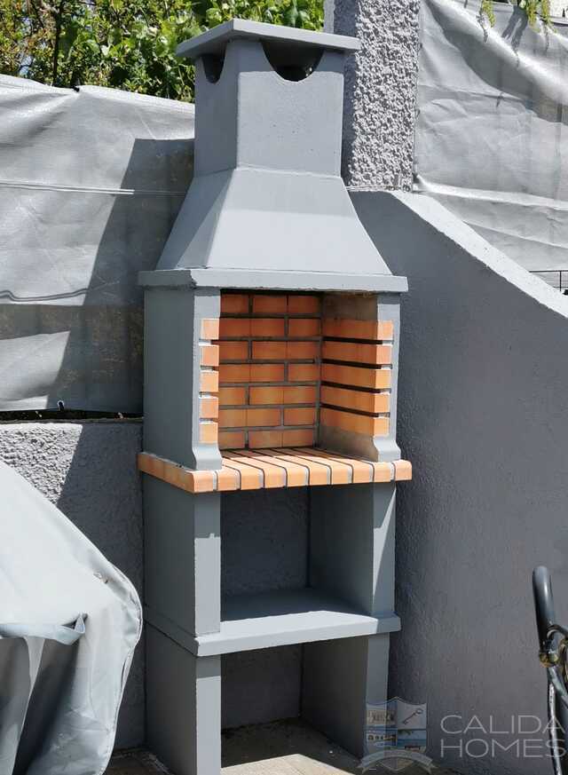 Chalet Piedra: Detached Character House for Sale in Oria, Almería