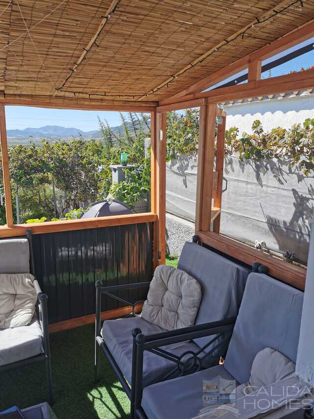 Chalet Piedra: Detached Character House for Sale in Oria, Almería