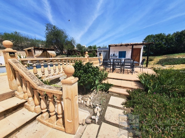 Casa Pocicas: Detached Character House for Sale in albox, Almería