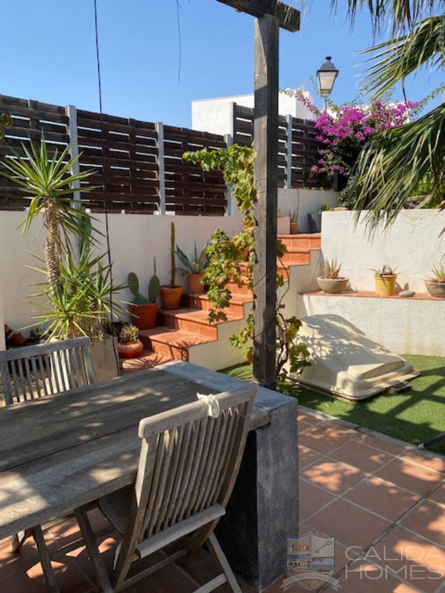 Casa Poinsettia: Duplex à vendre dans La Alfoquia, Almería