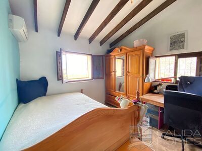 Casa Privado: Detached Character House in Almanzora, Almería