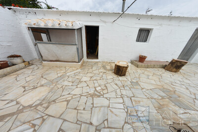 Casa Pueblo : Detached Character House in La Alfoquia, Almería