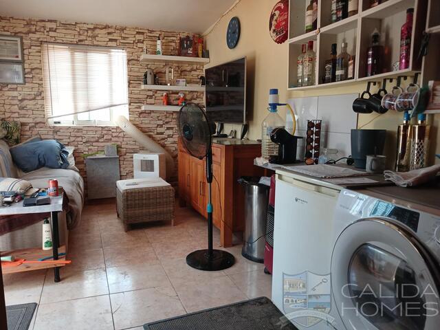 Casa Roberto : Resale Villa for Sale in Arboleas, Almería
