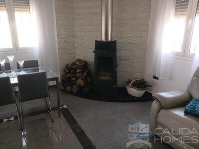 Casa Roberto : Resale Villa in Arboleas, Almería