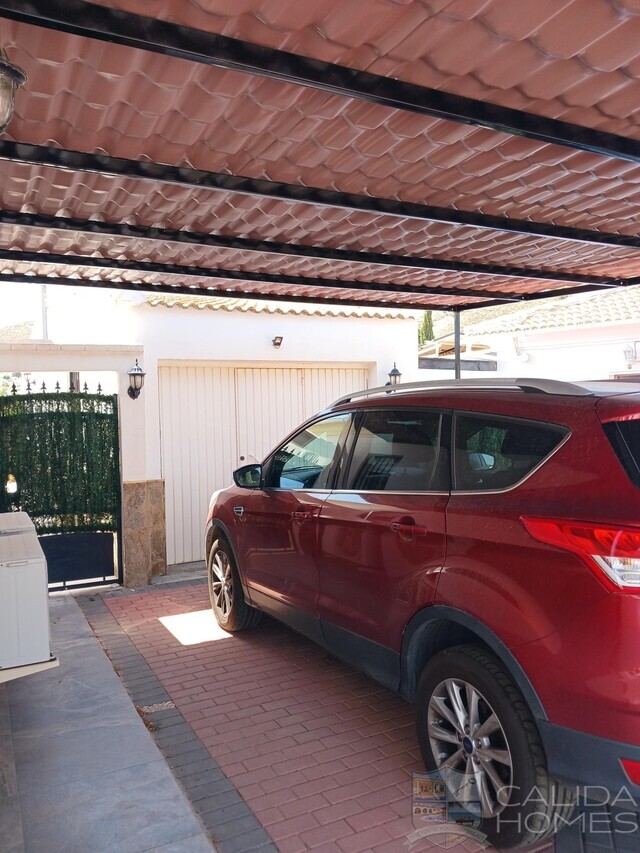 Casa Roberto : Resale Villa for Sale in Arboleas, Almería