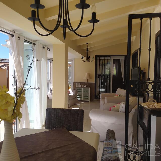 Casa Romantica: Resale Villa for Sale in Partaloa, Almería