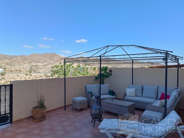 Casa Sunflower: Village or Town House for Sale in Arboleas, Almería