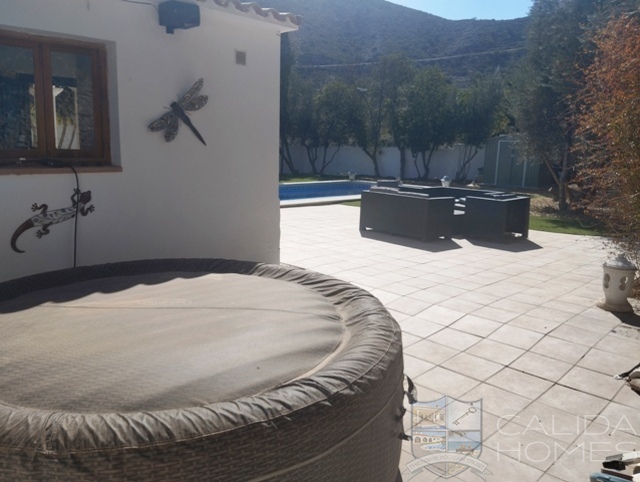 Casa Sunlight : Detached Character House for Sale in Cantoria, Almería