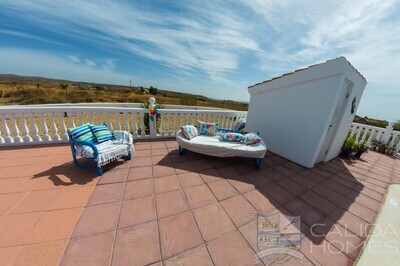 CASA TABERNO: Resale Villa in Taberno, Almería