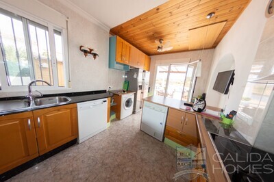 CASA TABERNO: Resale Villa in Taberno, Almería