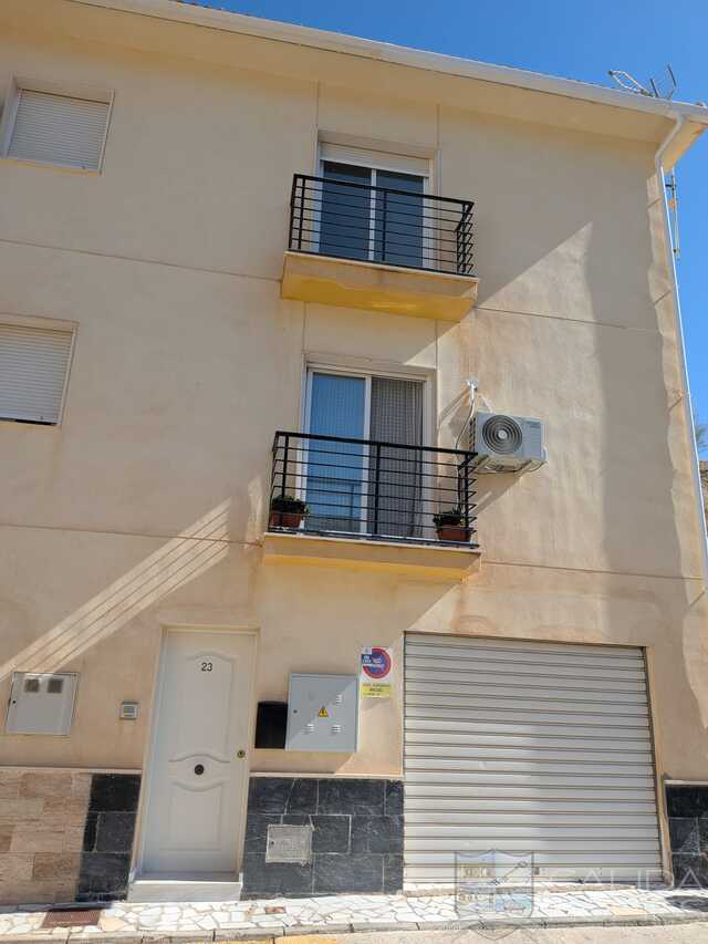 Casa Tio : Village or Town House for Sale in Macael, Almería