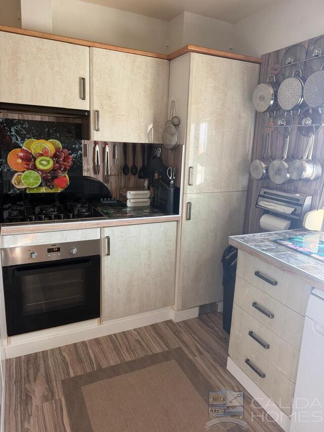 chalet bonita : Herverkoop Villa te Koop in Oria, Almería