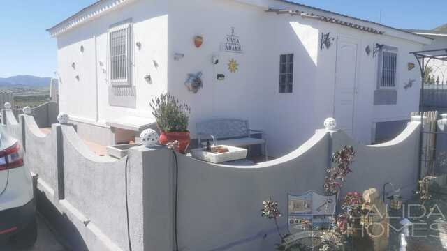 chalet bonita : Resale Villa for Sale in Oria, Almería