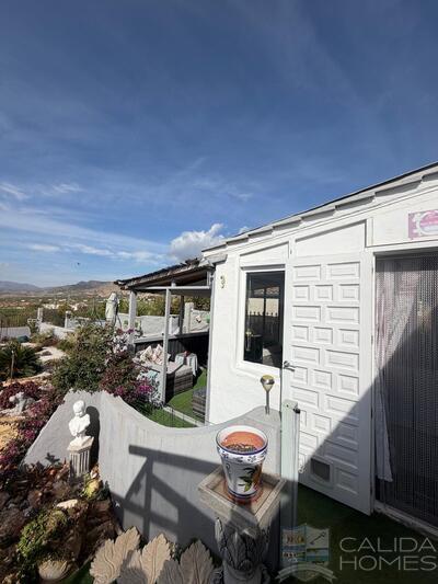 chalet bonita : Resale Villa in Oria, Almería