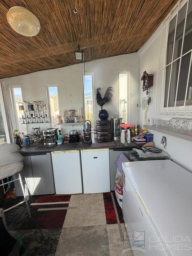 chalet bonita : Herverkoop Villa te Koop in Oria, Almería