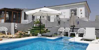 chalet bonita : Resale Villa in Oria, Almería