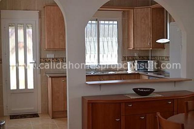 cla 4299: Resale Villa for Sale in Zurgena, Almería