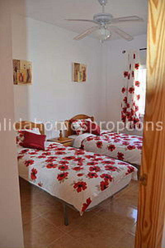 cla 4299: Resale Villa for Sale in Zurgena, Almería