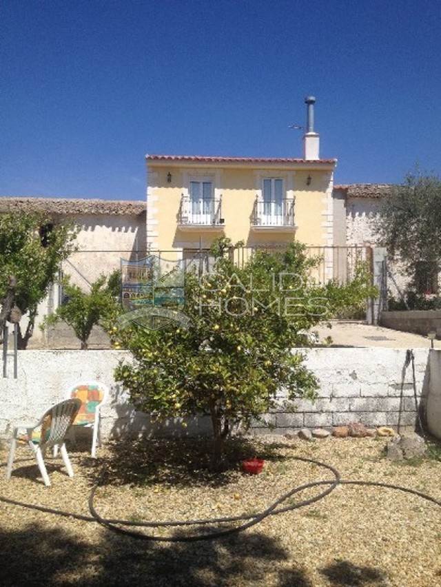Cla 6556: Village or Town House for Sale in Albox, Almería