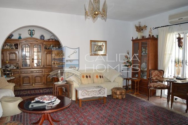 Cla 6760: Resale Villa for Sale in Arboleas, Almería