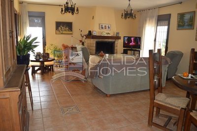 cla 6786: Semi-Detached Property in Arboleas, Almería