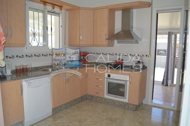 Cla 6855: Resale Villa for Sale in Arboleas, Almería