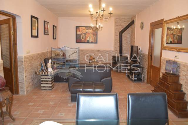 cla 6944: Village or Town House for Sale in Cantoria, Almería