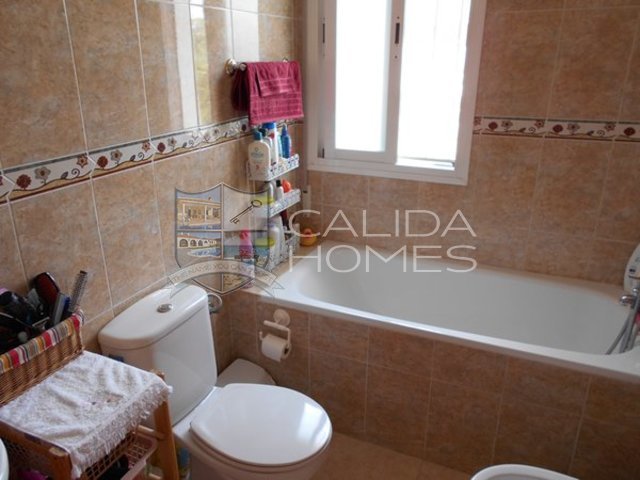 cla 6998: Resale Villa for Sale in Arboleas, Almería