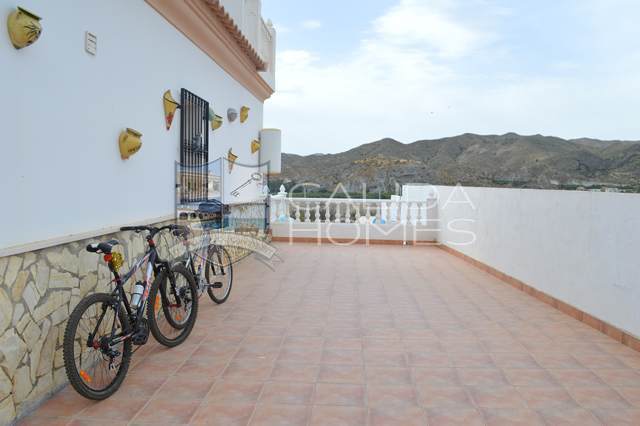 cla 7010 Villa Naranja : Herverkoop Villa te Koop in Almanzora, Almería