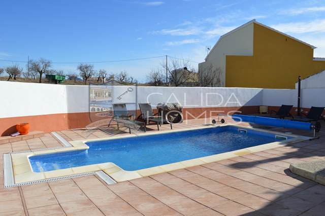 cla 7086: Semi-Detached Property for Sale in Los Cerricos, Almería