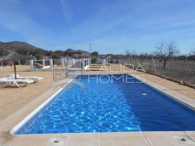 cla 7089: Resale Villa for Sale in Oria, Almería