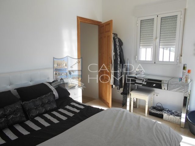 cla 7089: Resale Villa for Sale in Oria, Almería