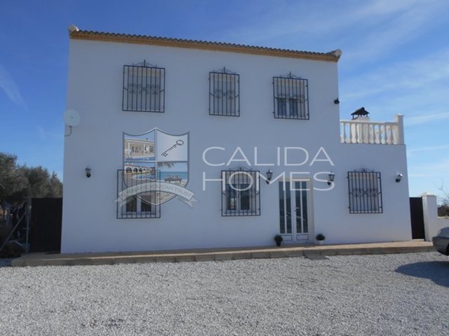 cla 7089: Herverkoop Villa te Koop in Oria, Almería